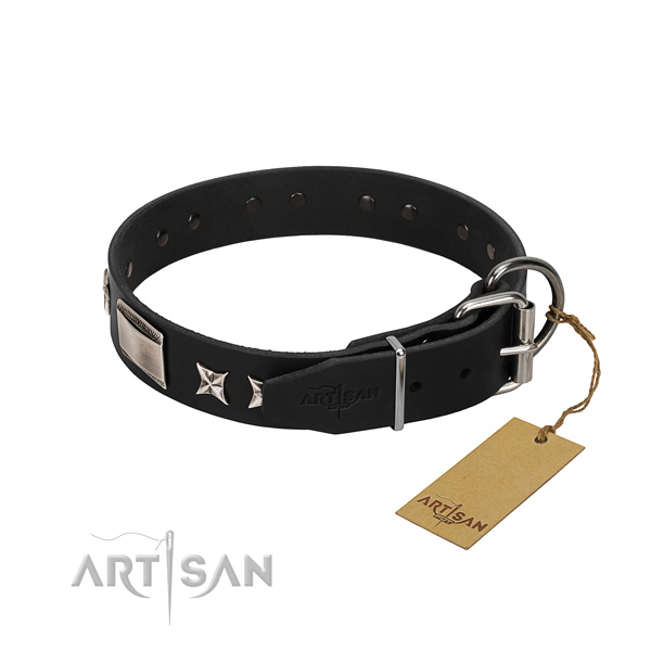 High quality leather dog collar with rust-proof buckle