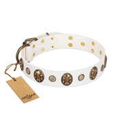 "Fatal Beauty" FDT Artisan White Leather Newfoundland Collar with Old Bronze-like Studs and Oval Brooches "Fatal Beauty" FDT Artisan White Leather Newfoundland Collar with Old Bronze-like Studs and Oval Brooches